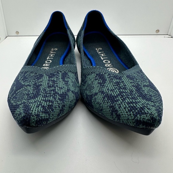 Rothy’s The Point~ Emerald Blue Snake Print Retired Shoes Size 7 - Picture 2 of 15